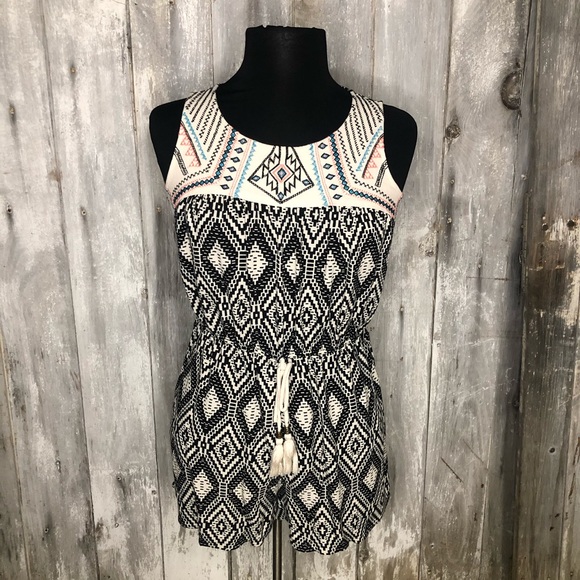 Tribal romper - Picture 1 of 4